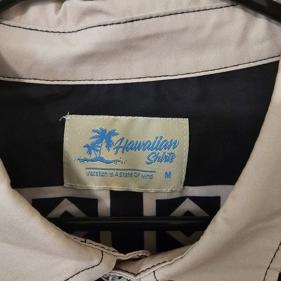 Royaura hawiian shirt - Picture 3 of 3